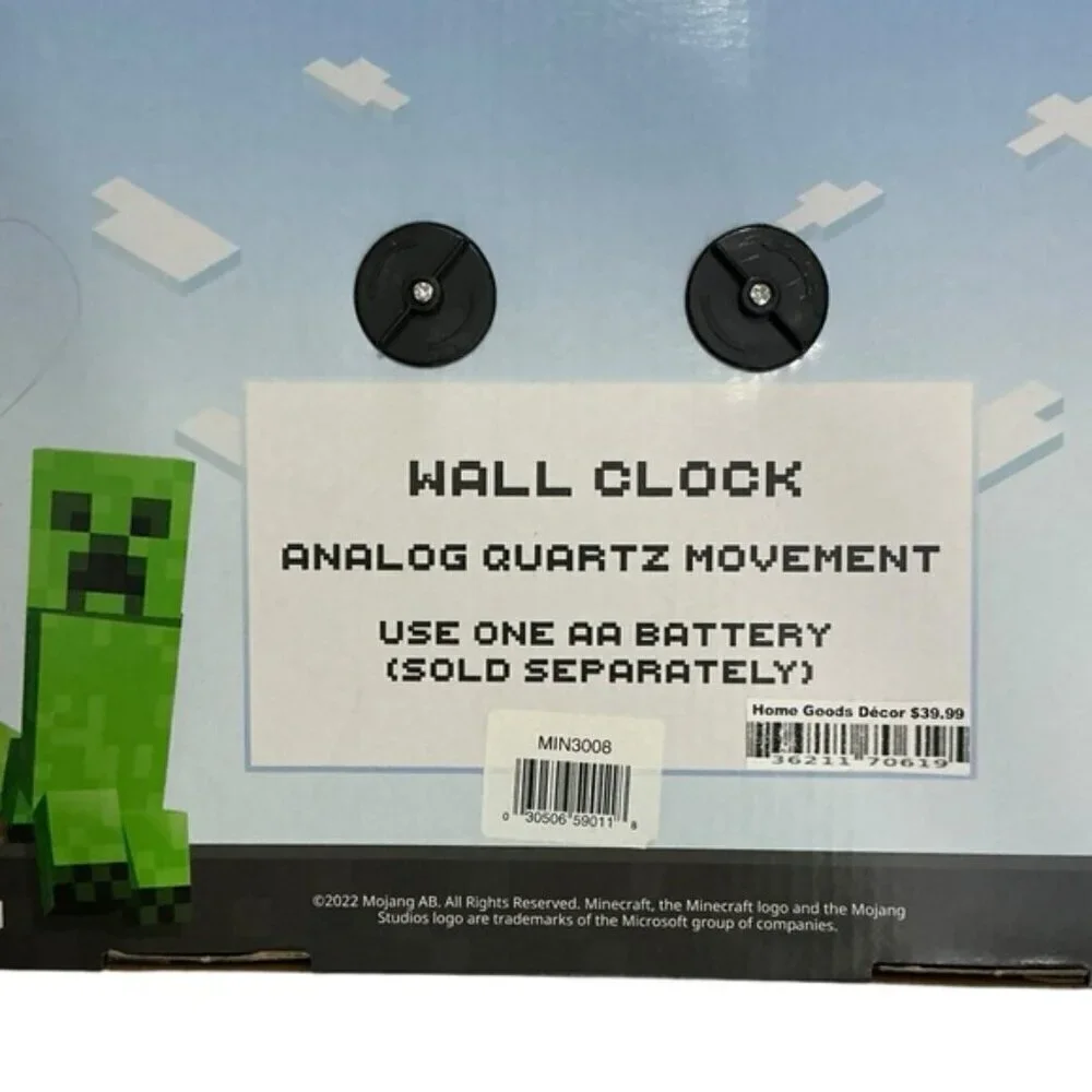 Minecraft Wall Clock Block Creeper Analog Quartz Battery Operated 11 in NEW NIB